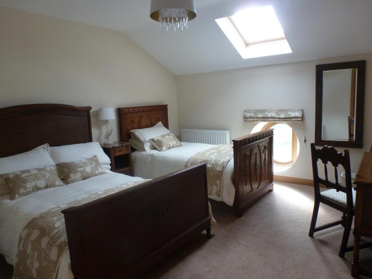 Mile House Barn Bed & Breakfast ナントウィッチ エクステリア 写真